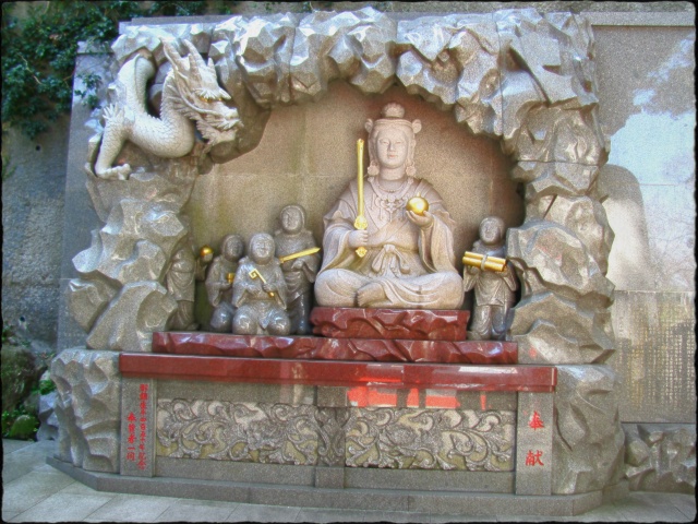 Enoshima shrine statue